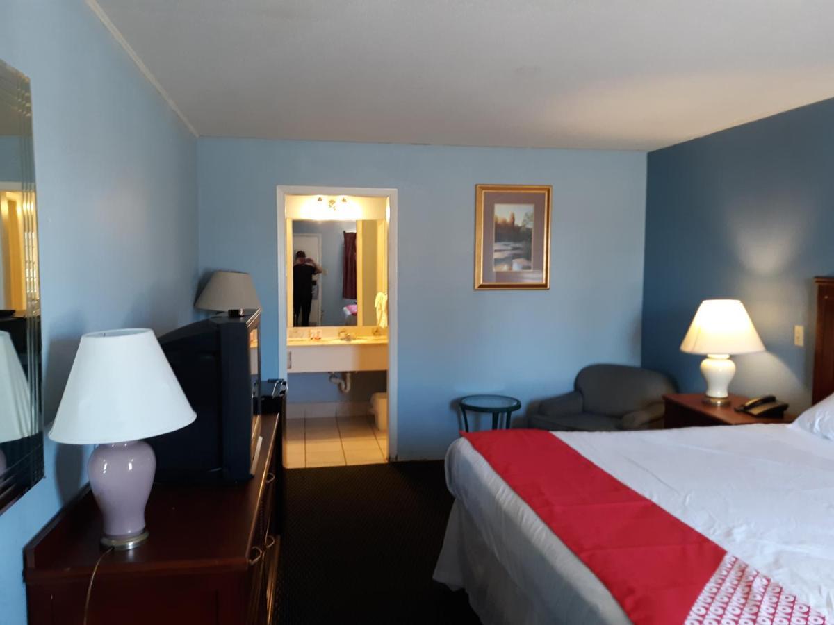 Rest Inn - Extended Stay, I-40 Airport, Wedding & Event Center อามาริลโล ภายนอก รูปภาพ