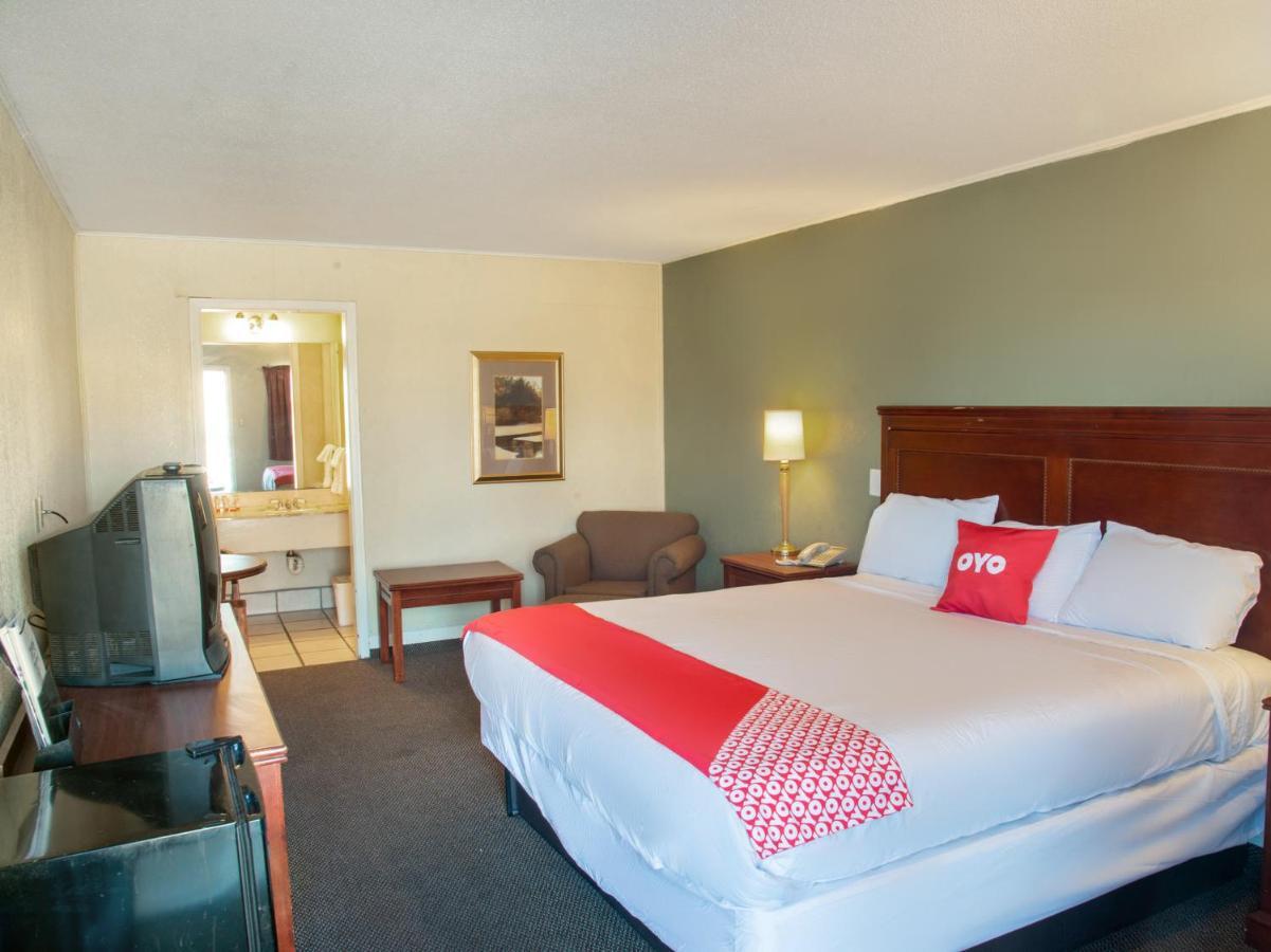 Rest Inn - Extended Stay, I-40 Airport, Wedding & Event Center อามาริลโล ภายนอก รูปภาพ